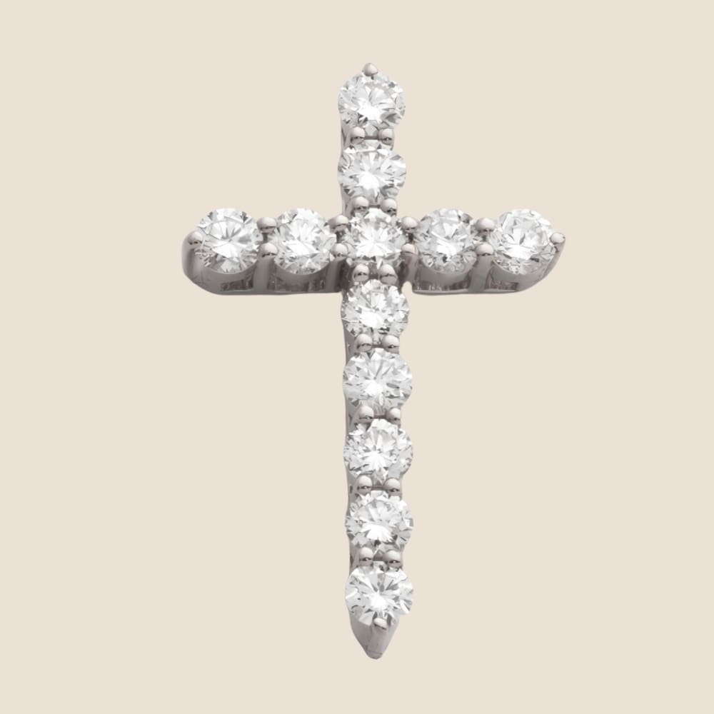 Small Classic Diamond Cross Pendant - Kinoro